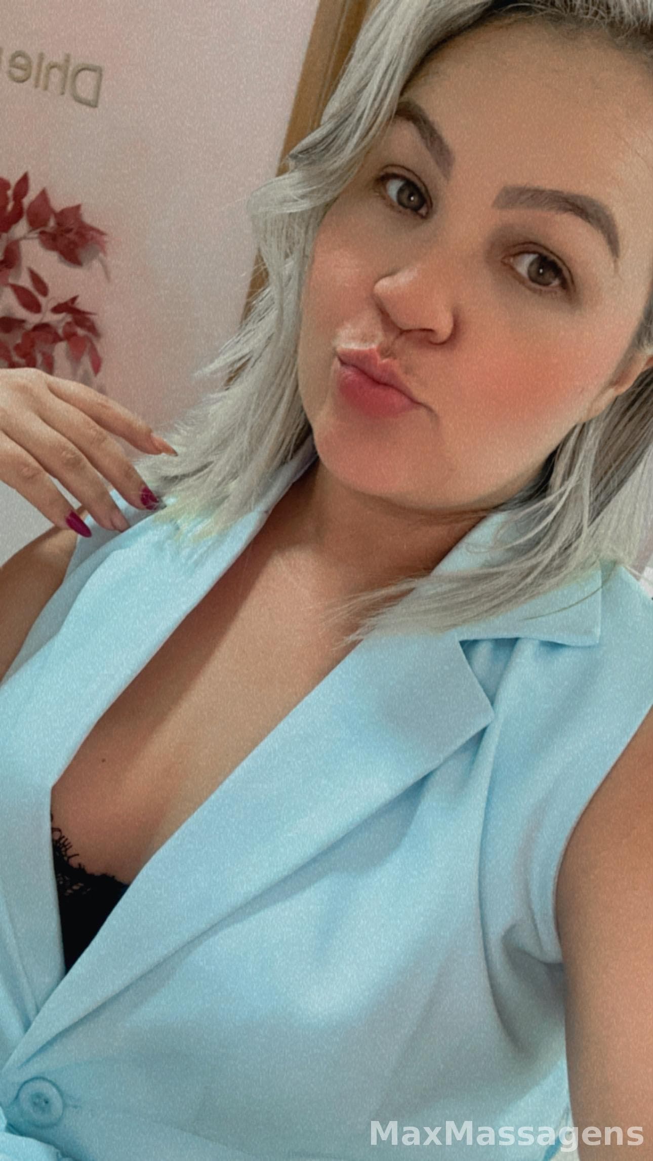 Fotos de Penélope charmosa massagista — foto 1 de 4